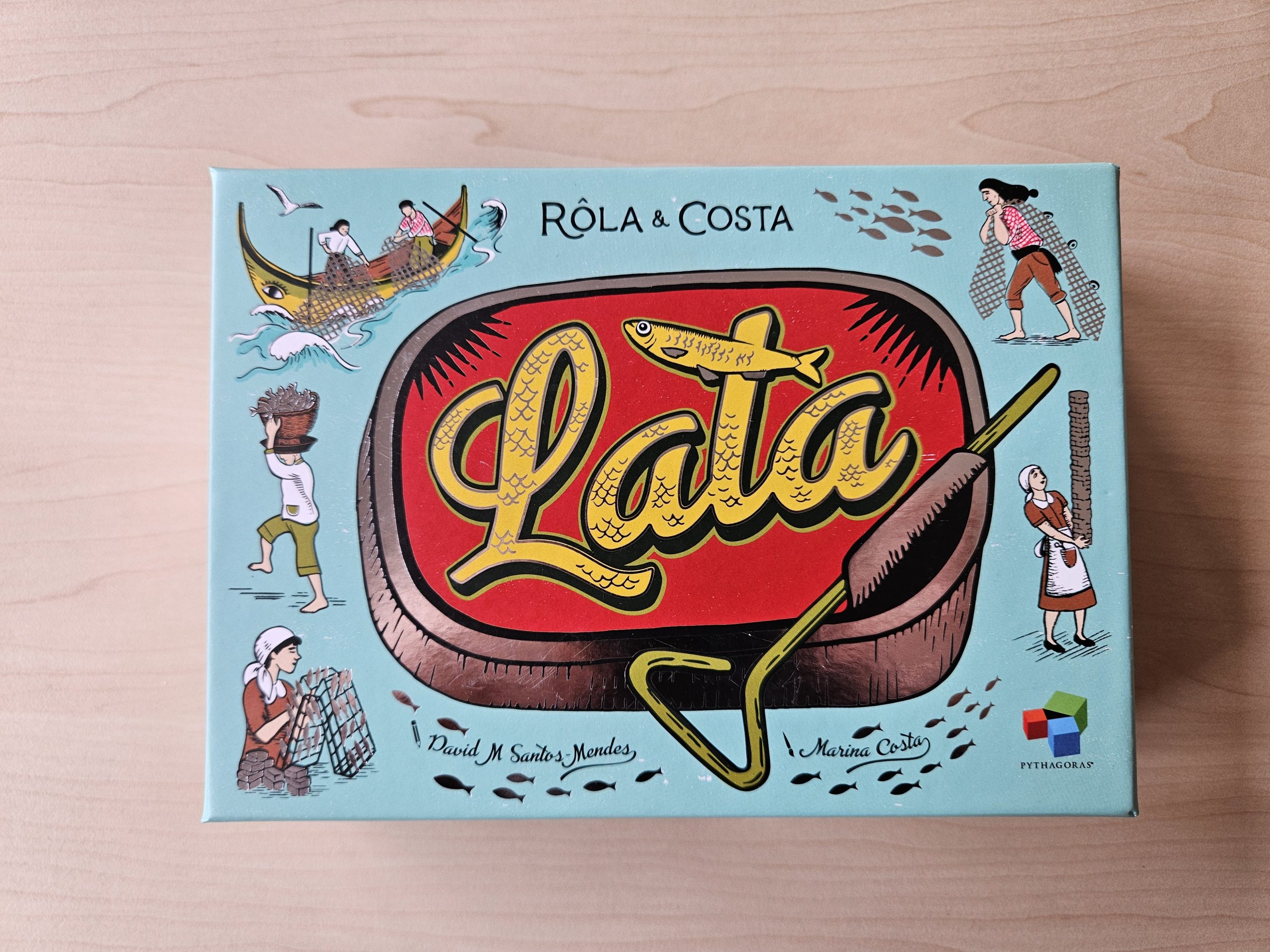 Brettspielaben1's tweet card. Vor einiger Zeit hatten wir hier ja einmal das mehr als sympathische Legespiel Café vorgestellt, welches im Original beim portugiesischen Pythagoras-Verlag erschienen und in der deutschen Version von...