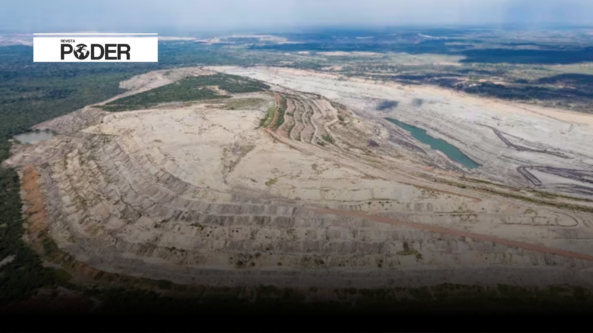 RevistaPODERcol's tweet card. El Consejo de Estado ordenó a Vale Coal reubicar a más de 1.200 familias afectadas por la explotación de carbón en El Hatillo y Cerro Largo, Cesar. La minera deberá asumir el costo y garantizar...