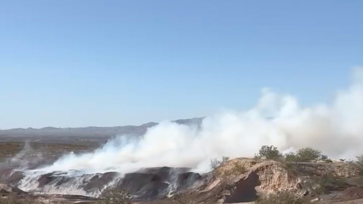 travisbubenik's tweet card. A disaster declaration was issued due to the fire's proximity to I-10.