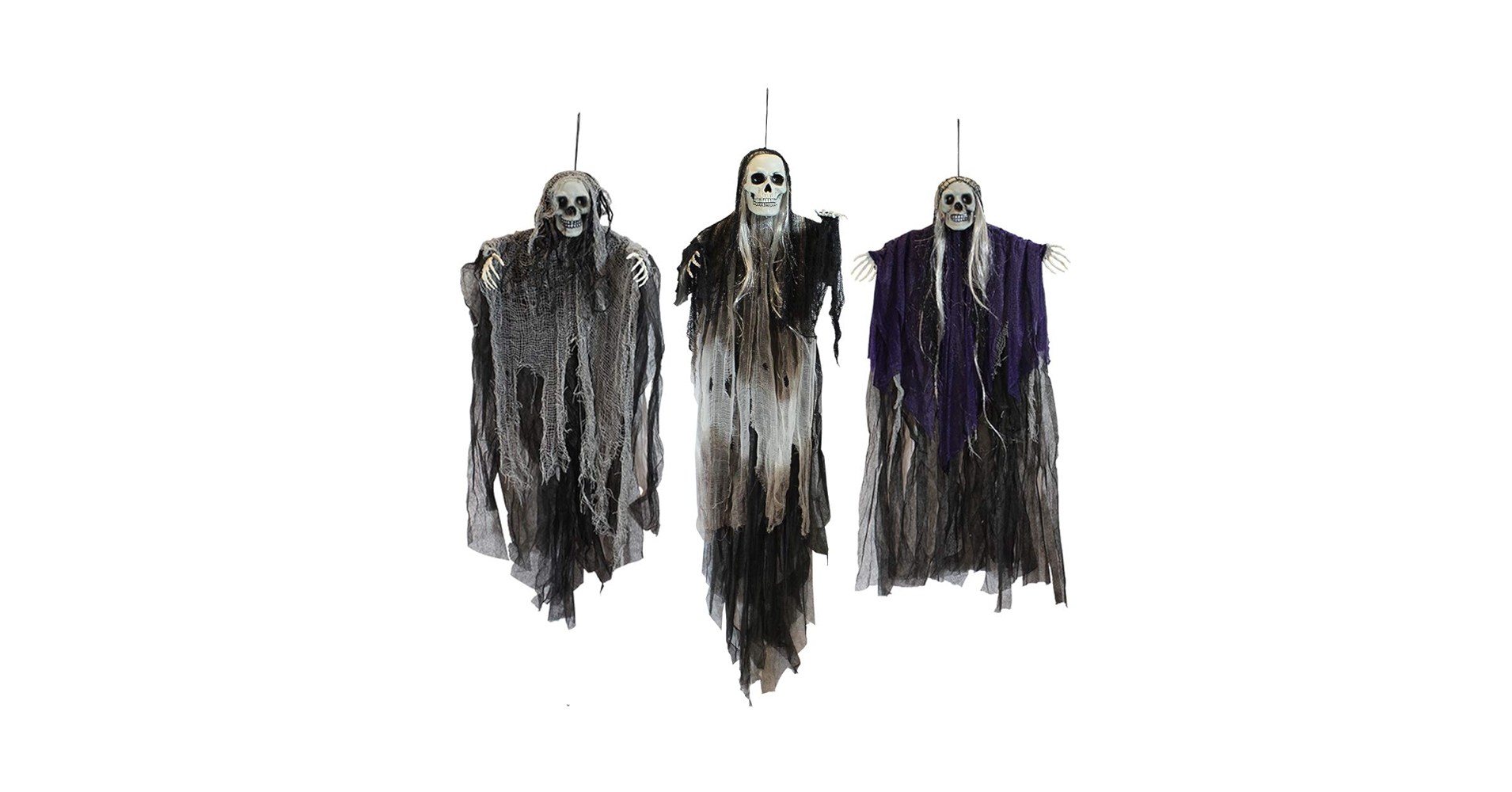 Amazon_Deals420's tweet card. Juego de gran valor: juego de 3 esqueletos aterradores de JOYIN con diferentes vestidos y tamaños que te ayudan a crear un ambiente espeluznante y aterrador para cualquier evento de Halloween.