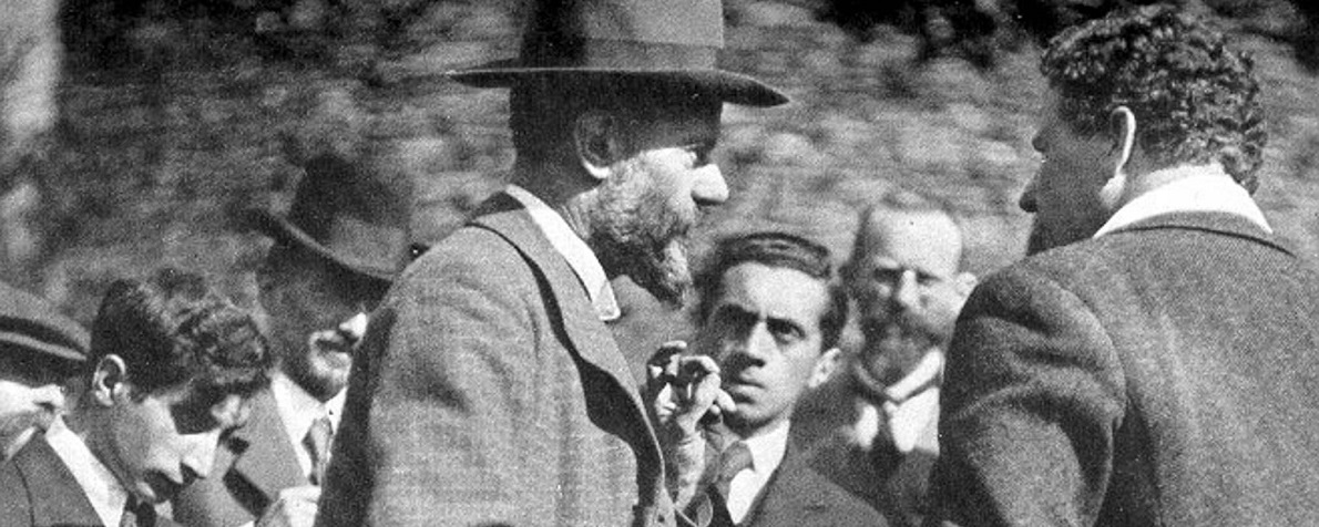 alearesu's tweet card. In “Il lavoro dello spirito” Massimo Cacciari si confronta con le questioni poste da Max Weber un secolo fa, a partire dal concetto di “geistige Arbeit”.