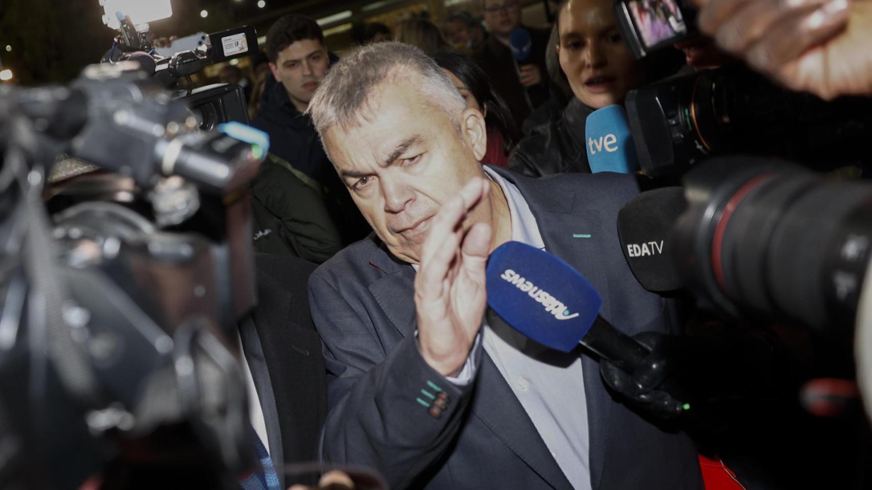 Fgarea's tweet card. Ministros, dirigentes socialistas y socios del PSOE temen que el escándalo avance, y ya no descartan ninguna opción. Fuentes socialistas aseguran que el trabajo de la UCO sobre Cerdán deja a Sánchez...