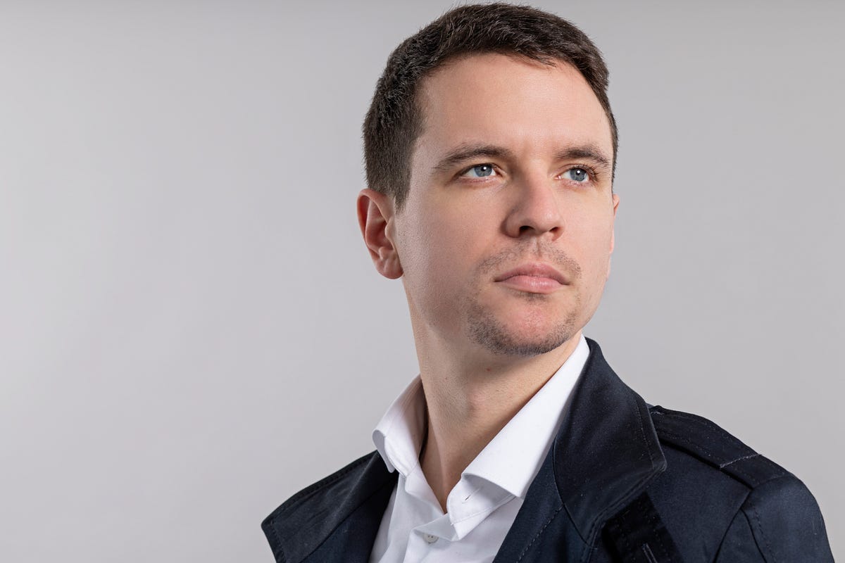 CodeCluster's tweet card. Having a good idea is not enough in web3. Most of them fail before implementation, less than half of them get delivered, but only a few can…