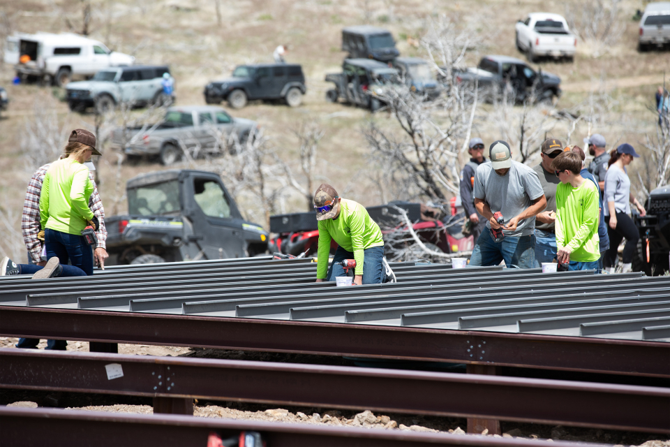 dgendvil's tweet card. Investments to conserve, restore, and manage fish and wildlife pump billions into the economy - fueling jobs, powering the $1.1 trillion outdoor recreation industry, and rivaling major U.S. sectors. 