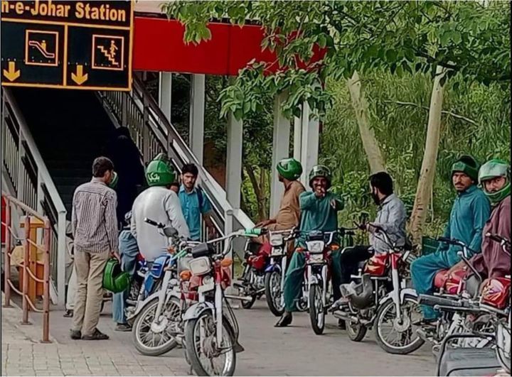 arslan_gd's tweet card. Female students who come from Metro to study in NUML/Iqra university in Islamabad are getting physically harrased by Careem/Bykea drivers. Is there no rule of law? My sister went to university...