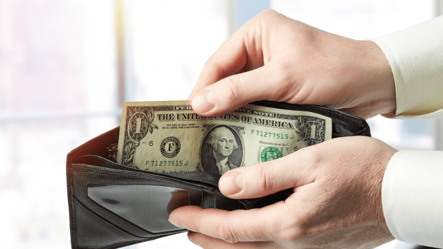 ElizabethPrann's tweet card. The Federal Reserve conducted a 2022 survey that suggests 54.4% of American families had a 401K or IRA account.