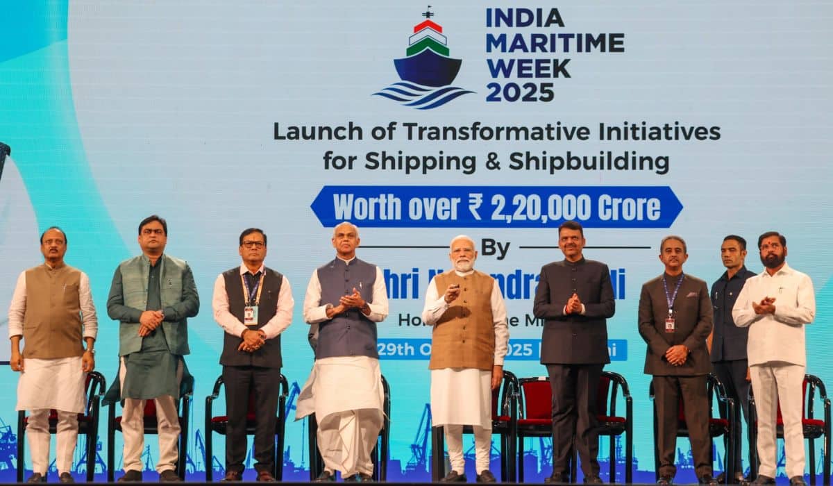 6721dd4c0fe94e5's tweet card. In his address at the Maritime Leaders Conclave in Mumbai, PM Modi highlighted that MoUs worth lakhs of crores of rupees have been signed in the shipping sector. The PM stated that India has taken...