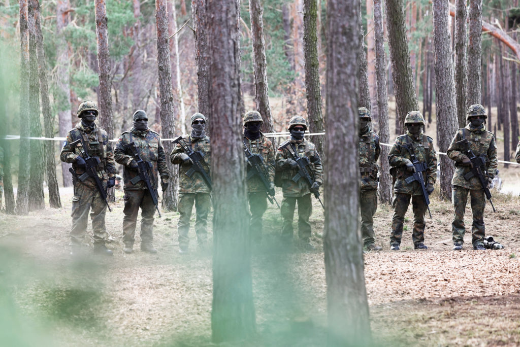 carlesdijous's tweet card. The European Union has introduced a new defense package to speed up the deployment of tanks and troops across its 27 nations.