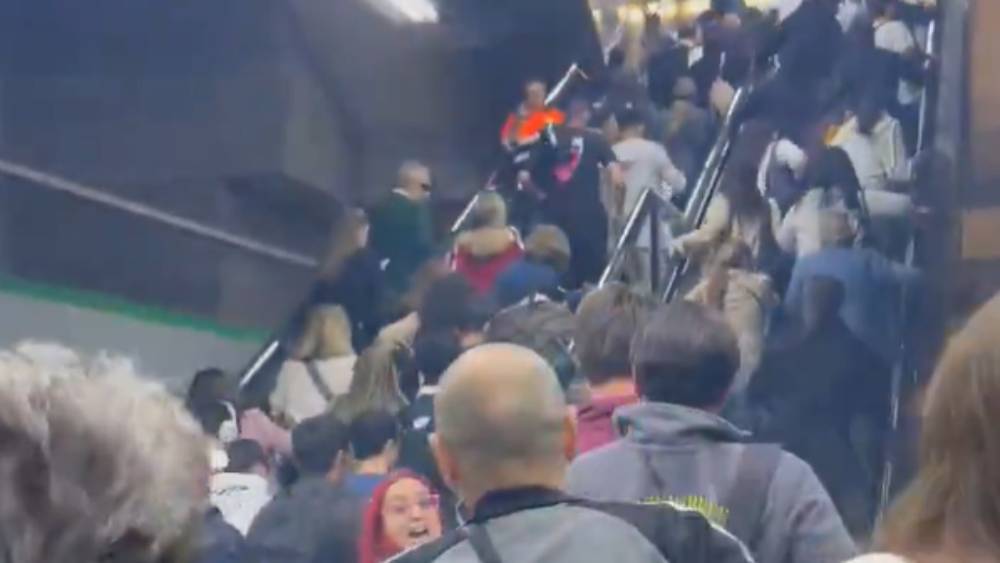 SevillaActual's tweet card. Una explosión desató el pánico en el Metro de Sevilla: el servicio quedó interrumpido una hora en la jornada de este miércoles.