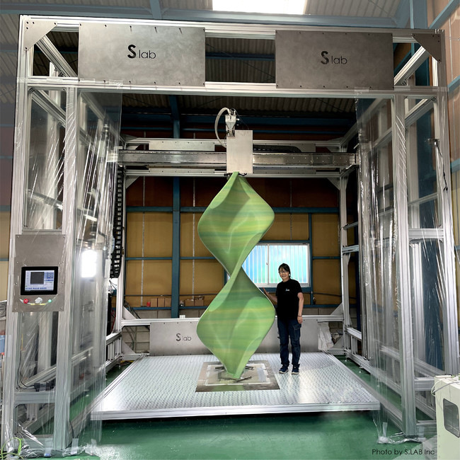 geekkamata's tweet card. エス.ラボ株式会社のプレスリリース（2021年7月9日 22時30分）超大型３Ｄプリンタで高さ2.8mの造形に成功 エス.ラボ株式会社