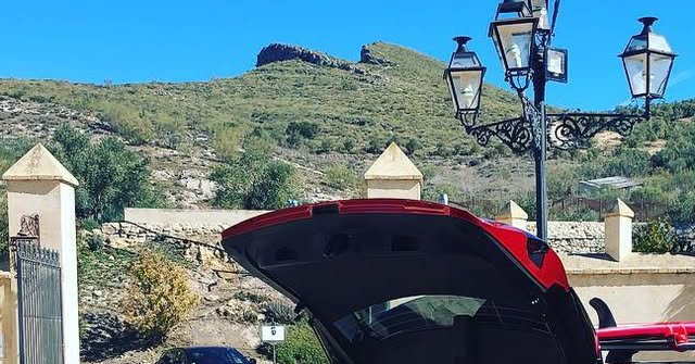 Tweet card summary image