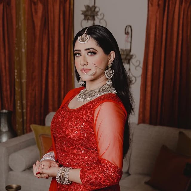 NaimaMakeup's tweet card. Naima Ahmad (@naimaahmad_mua_usa) • Instagram photos and videos