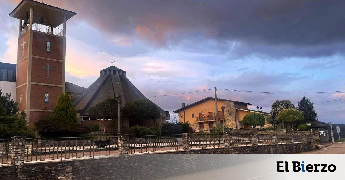 ileoncom's tweet card. Sin representación leonesista, el PSOE y Coalición por El Bierzo votan unánimemente a favor de una autonomía de la Región Leonesa con el desastre forestal de estos días muy presente en la sesión...