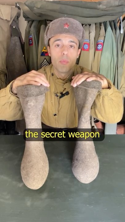 iEuno's tweet card. Red Army's WW2 Winter Secret: The Valenki #reenactment #ww2rebuilder...