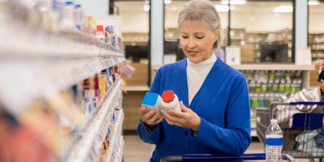 austinperlmd's tweet card. A doctor and dietitian unpack the latest findings.