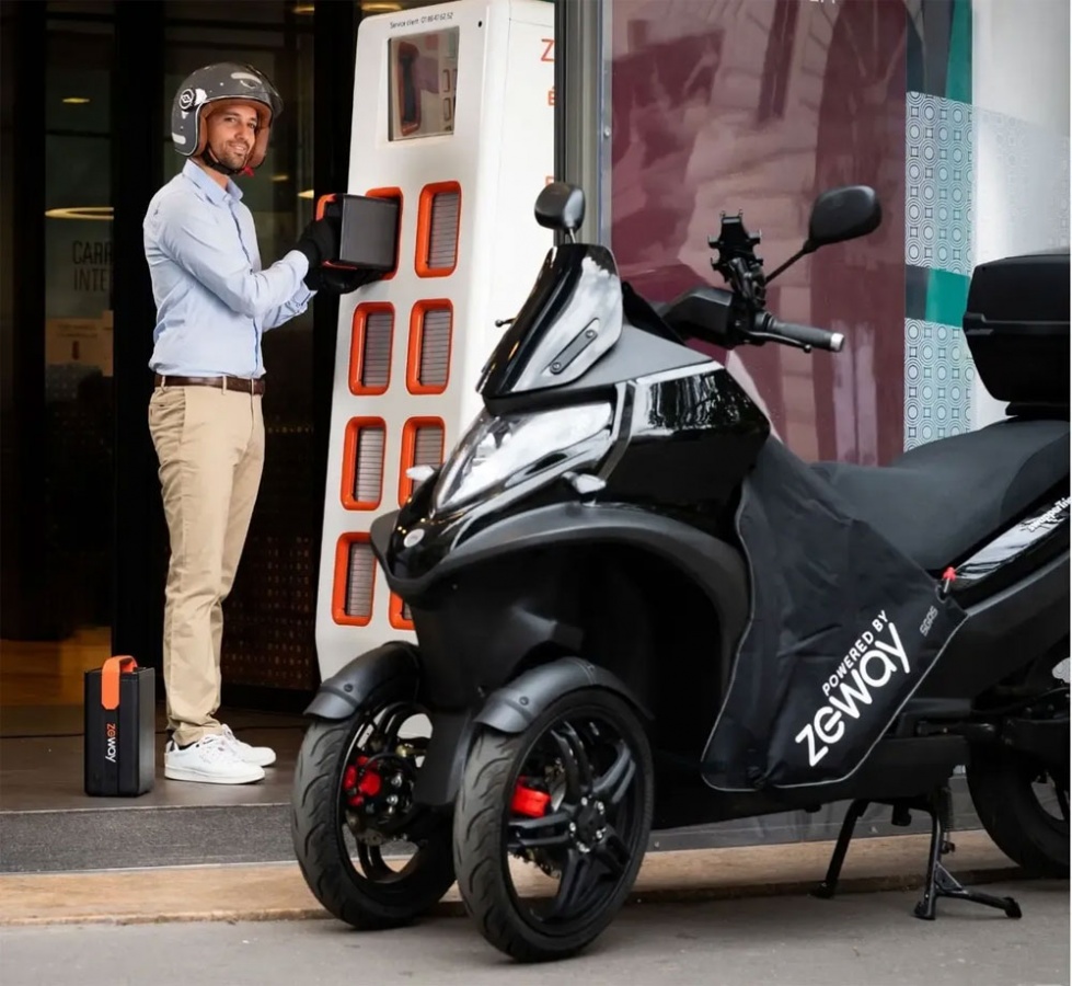 LeRepaire's tweet card. Heetch rachète ZeWay et lance Sweetch