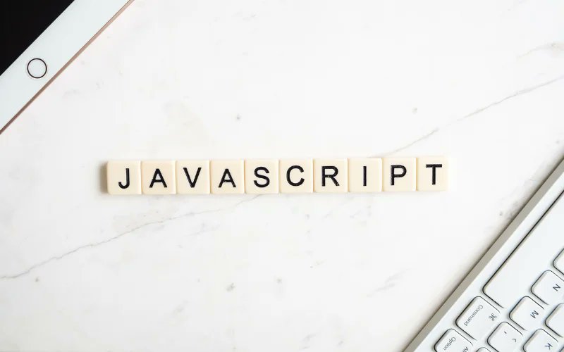 NegociosOp's tweet card. Udemy ha lanzado un curso de JavaScript gratis, por lo que ya no hay excusas para adentrarte en el poder de la programación y asegurar tu futuro.
