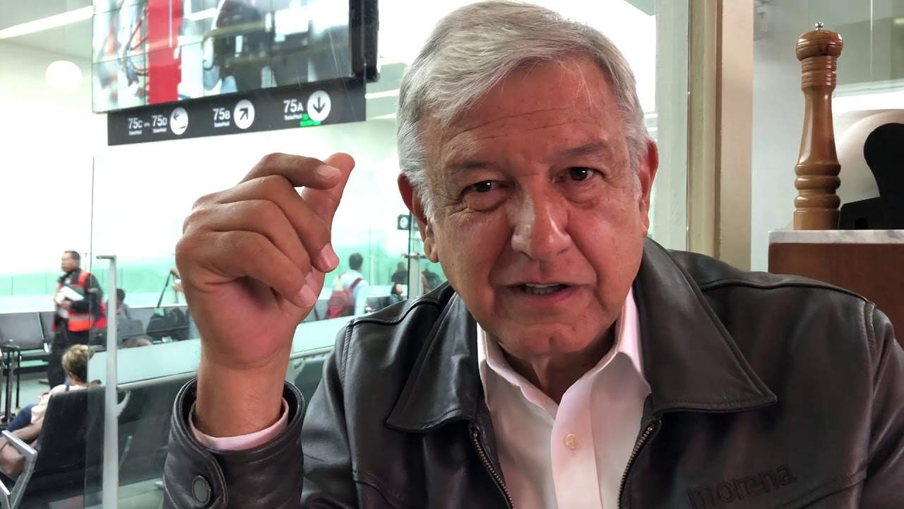 lopezobrador_'s tweet card. Llamado a los ciudadanos que interactúan en redes sociales
