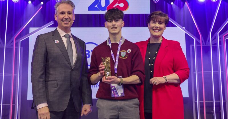 Tweet card summary image