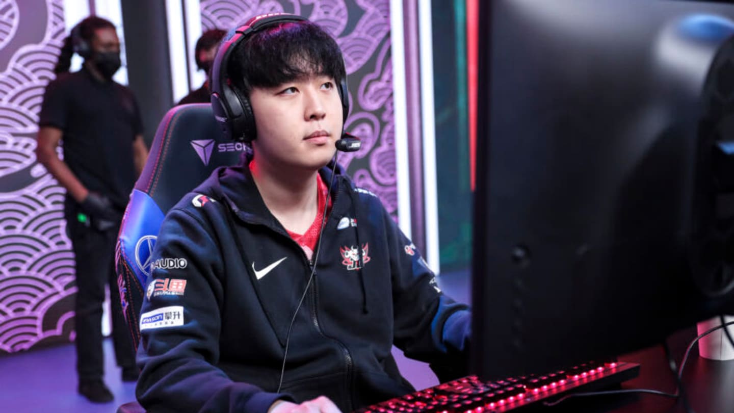 betlol_eu's tweet card. In what could only be described as quite possibly on the best Bo5 in League history, Jingdong Gaming find the reverse sweep against rivals Top Esports!