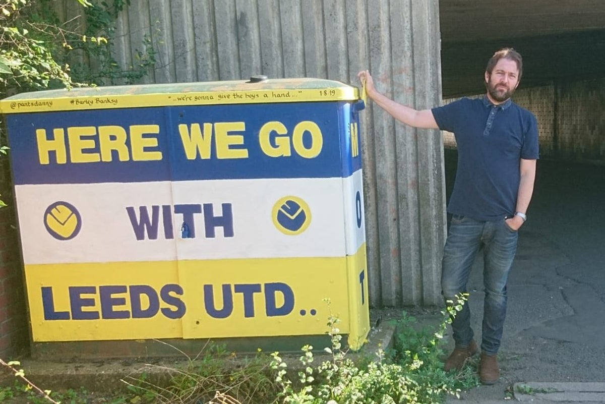 PhilHay_'s tweet card. Artist Andy McVeigh found a release from heartbreak by taking to the streets to show off his love of Leeds United...