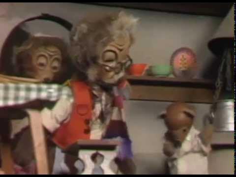 Compudisk's tweet card. Großvati es hat geschneit