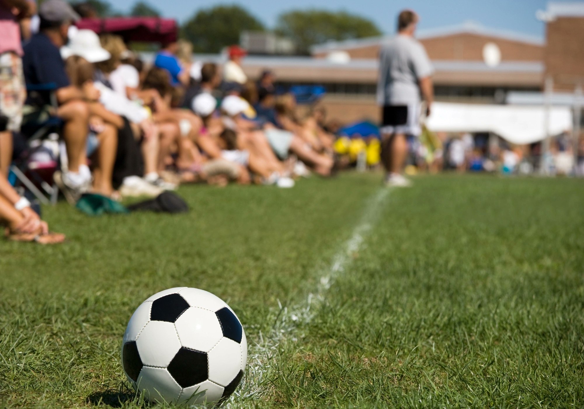 WebReviewtech's tweet card. "Explore the 16 host cities for the 2026 World Cup across the USA, Canada, and Mexico. Discover iconic stadiums, cultural highlights, and why each city is perfect for the beautiful game."