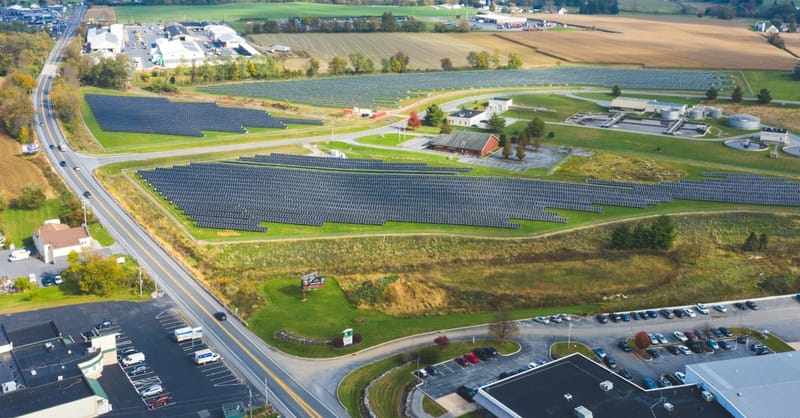 Bentler's tweet card. In Georgia, Iowa, Missouri, and Ohio, GOP legislators have sponsored bills to spur community solar, which allows more people to access cheap, clean power.