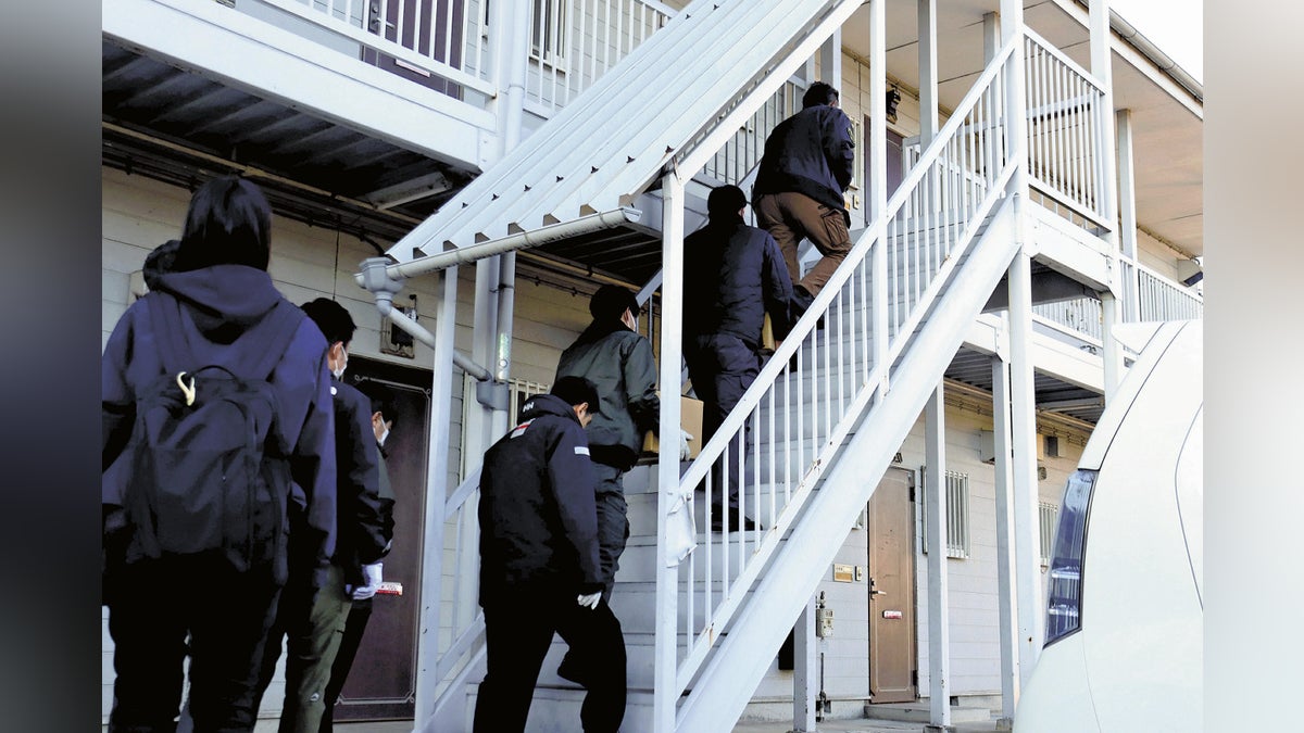 love_illution_'s tweet card. 【読売新聞】　県西部、東部、北部で１０月以降に相次いだ連続窃盗事件で、県警は１９日、ベトナム国籍で群馬県大泉町朝日、無職ファム・ホン・リン容疑者（３２）ら２０～３０歳代の男女１１人を窃盗などの容疑で逮捕した。手口が似た被害は１１市町