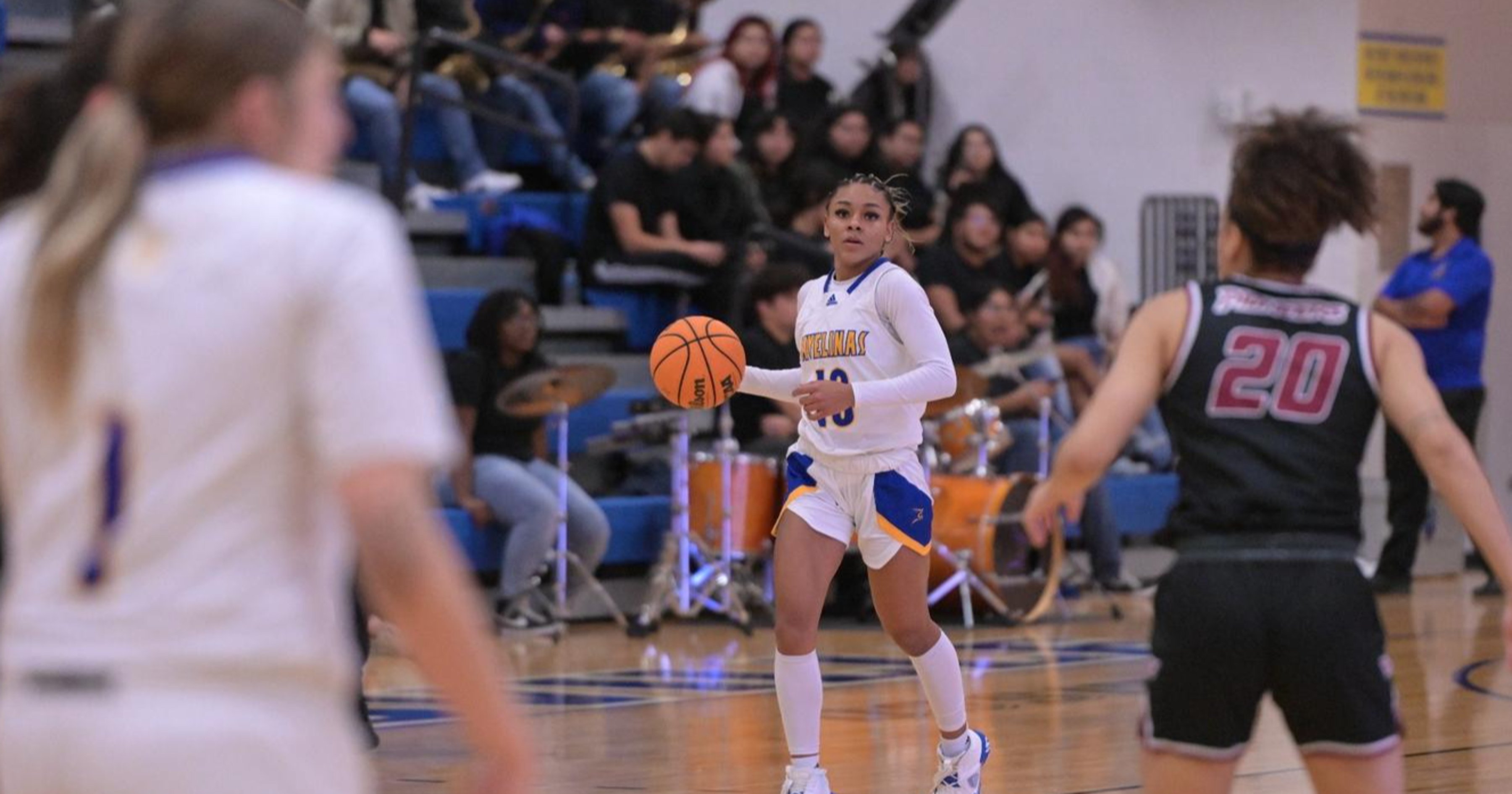 avamitchell0's tweet card. Support your favorite athletes