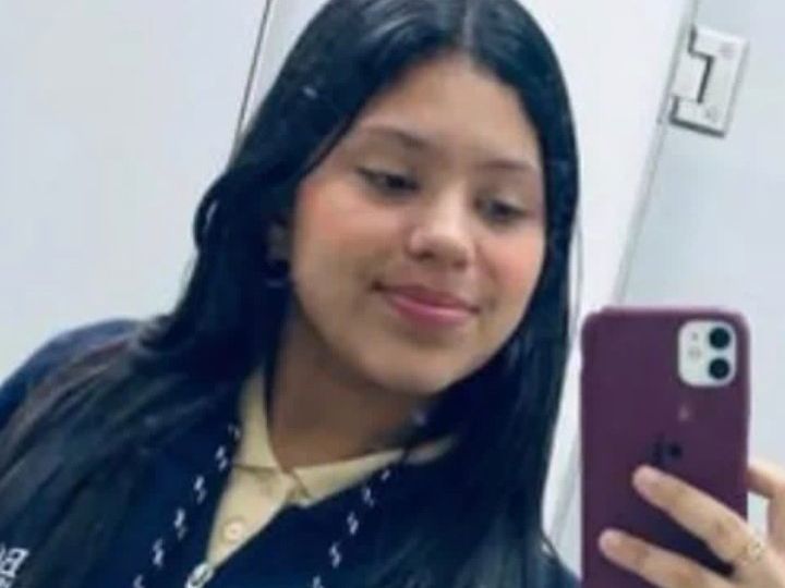 VersionFinal's tweet card. La Directora Ejecutiva del Casla Institute, Tamara Suju, denunció que funcionarios encapuchados detuvieron a la adolescente Samantha Sofía Hernández Castillo,