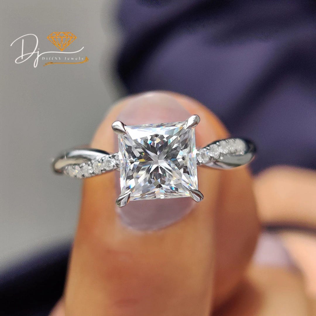 diffny14563's tweet card. This Engagement Rings item is sold by DiffNYJewels. Ships from Rutherford, NJ. Listed on Oct 6, 2025