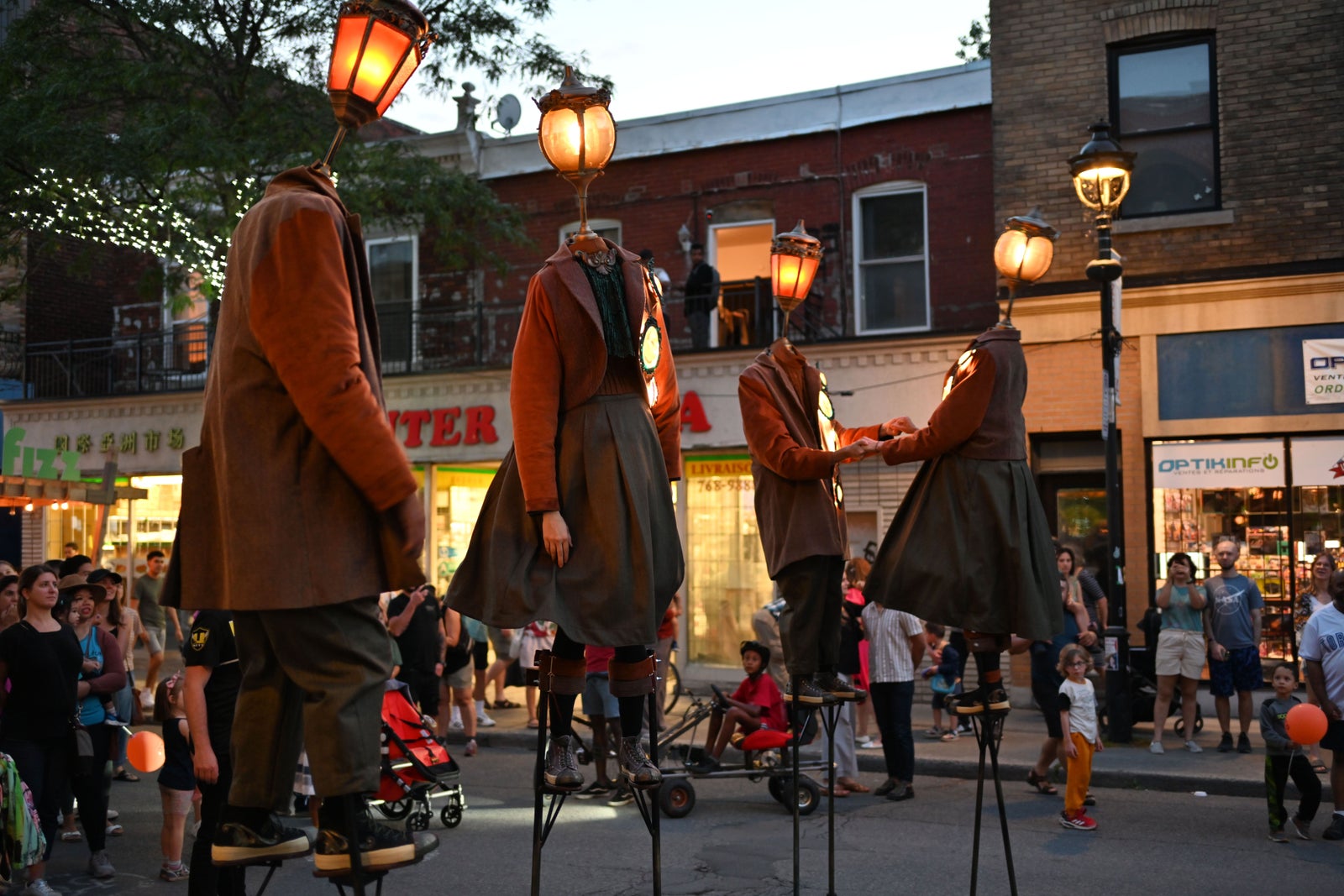 Enfantsparadis's tweet card. Un sondage du CAC révèle qu’il est ardu pour 95% de répondants de continuer à travailler dans ce milieu.