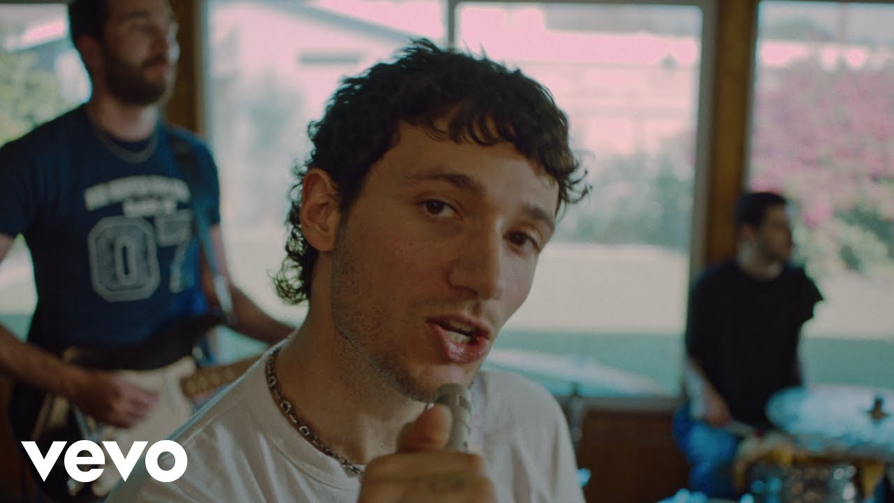 jeremyzucker's tweet card. Jeremy Zucker - i don't know you (Official Visualizer)