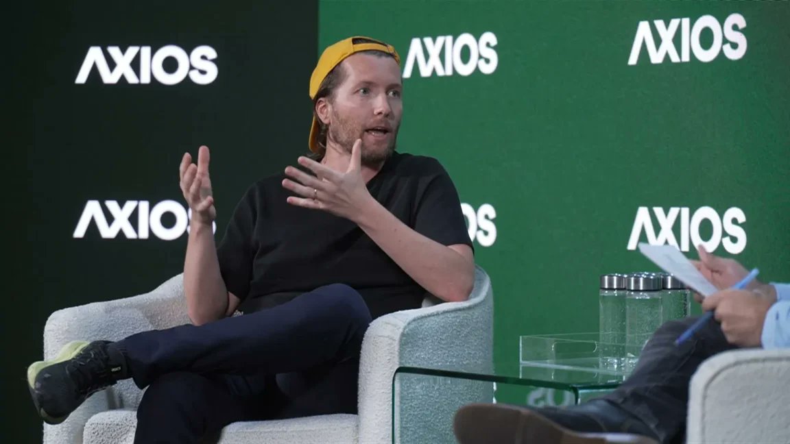 solixbigdata's tweet card. The risks of AI investment in manufacturing and other areas are less clear.