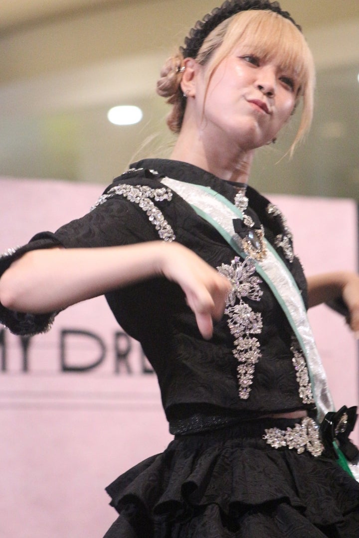 thyrsitok's tweet card. 0401