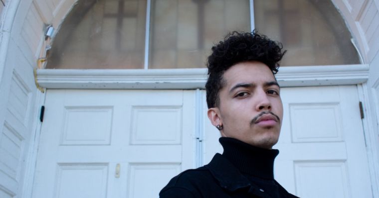 0xWandererWeb's tweet card. Choose your preferred music service