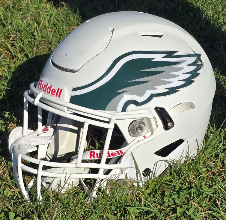 CoachKeighron's tweet card. Last Season (6-4) After alternating wins & losses for the first six weeks of the season, Lake Shore would close out the year with back-to-back victories finishing with a 5-3 regular season record....