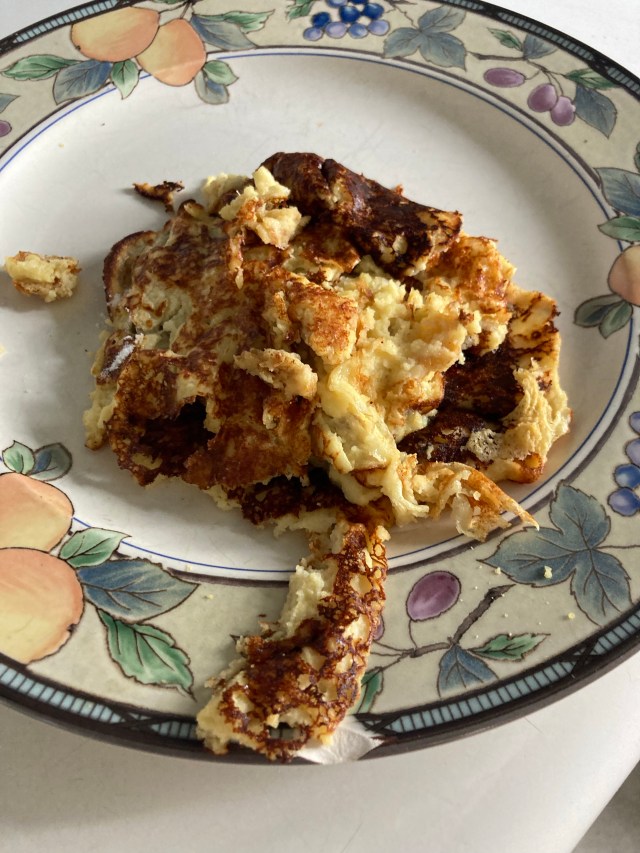 CookingRage's tweet card. Some things make sense because they’re good for you, like exercising. Other things make sense because it seems like they’re good for you, like substituting almond meal for white flour when you’re m…