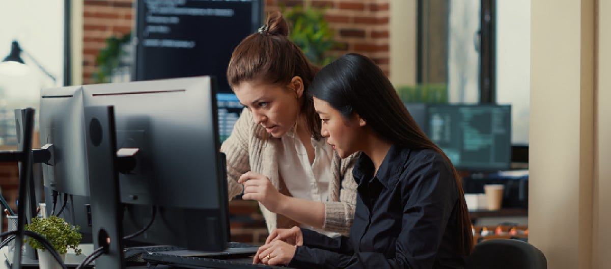 Bridge_Tweed's tweet card. In today’s business world, the need for software development, mobile applications, custom software, website building, and web application…