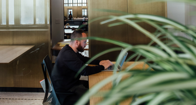 forwardthinkcc's tweet card. I totally get it. As a job seeker, you really want to put yourself out there, network like crazy, and announce to the world, “I’m looking for a new job.