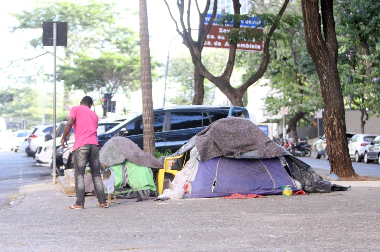 jornalhojeemdia's tweet card. Proposta aprovada em 1º turno obriga prefeitura a adotar a medida quando circulação de pedestres ou motoristas for prejudicada