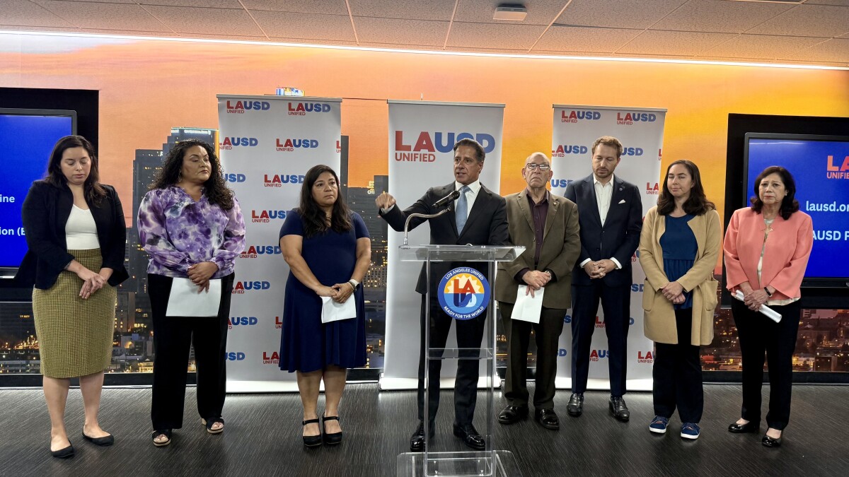 LAUSDSup's tweet card. “It’s a time for honoring student achievement, not inflicting fear,” said LAUSD Board Vice President Rocío Rivas.
