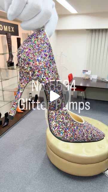 COMEX_highheel's tweet card. 株式会社コメックス｜日本製ハイヒール専門店 (@comex_highheel) • Instagram reel