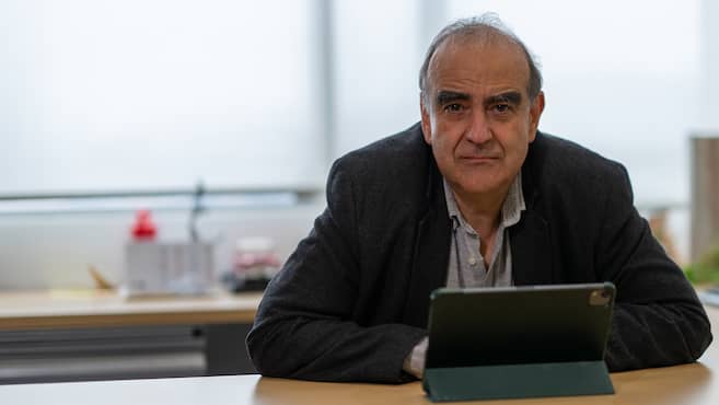 elespectador's tweet card. Esta semana en la redacción de El Espectador ofrecemos disculpas porque publicamos información falsa.