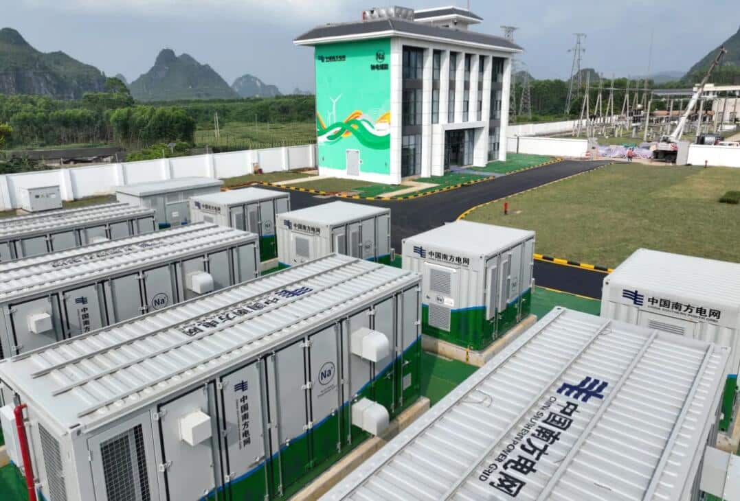 wilddueck's tweet card. A 10-MWh sodium-ion battery energy storage station has been put into operation in Guangxi, southwest China, the country's first large-scale energy storage plant using sodium batteries.