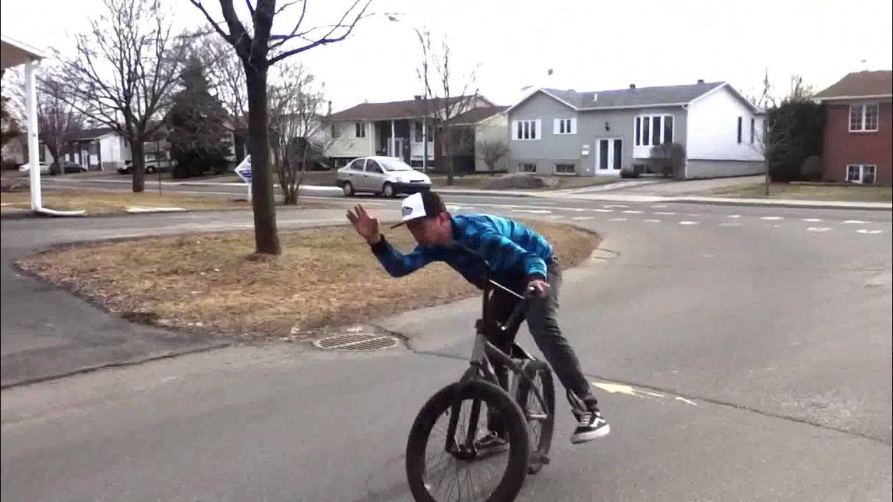 StepRobart17's tweet card. funny bike fails