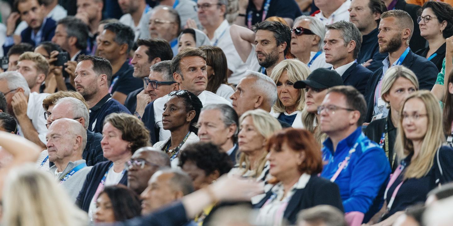 lemondefr's tweet card. ANALYSE. La nomination du nouveau premier ministre interviendra la semaine suivant une consultation des partis le 23 août, malgré le désir d’alternance exprimé dans les urnes le 7 juillet. Une façon,...