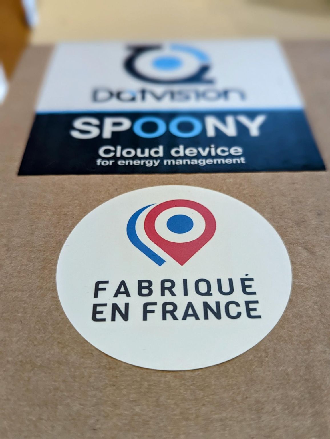 guillaumederoy's tweet card. 🚀 Il y a deux semaines, nous réalisions une démonstration de l'unité d'assemblage électronique EUROPROD dans l'Aube avec le soutien de M. le Ministre Roland Lescure et Mme le Sénateur Vanina...