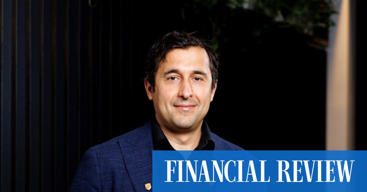 XSLogicMan's tweet card. DroneShield says its CEO and directors were granted approval to sell shares in the company, which triggered a steep drop in the price.